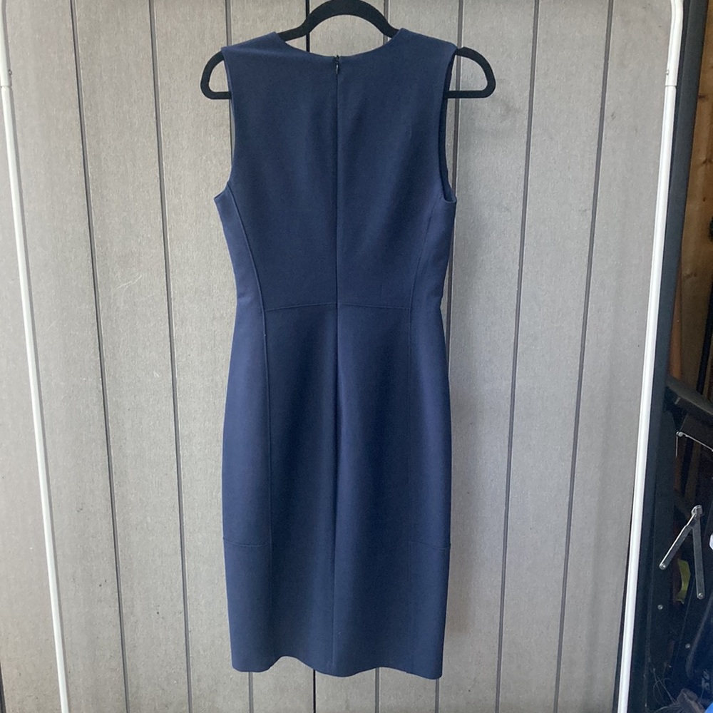Elegant Navy Blue Sleeveless Dress - Picture 3 of 9